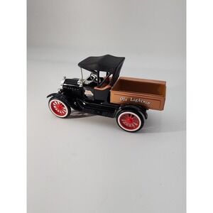 Ertl Cracker Barrel Ole Lightnin' T-Model metal die-cast metal vehicle